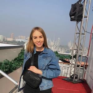 Meet your Posher, Desiree